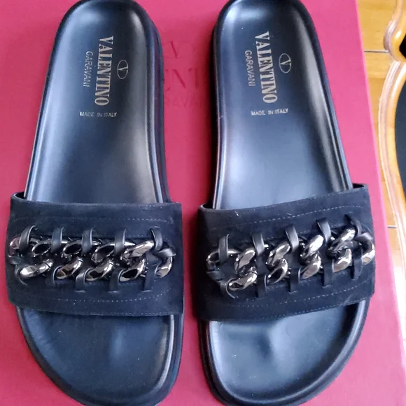 Valentino Garavani Chain slides!!EUC!! - Picture 1 of 5